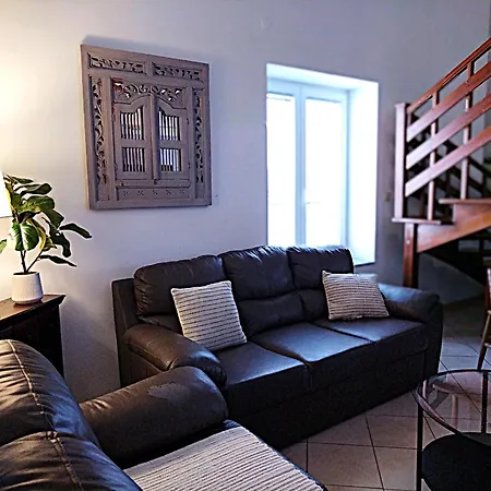 Old Town Little Apartamento *